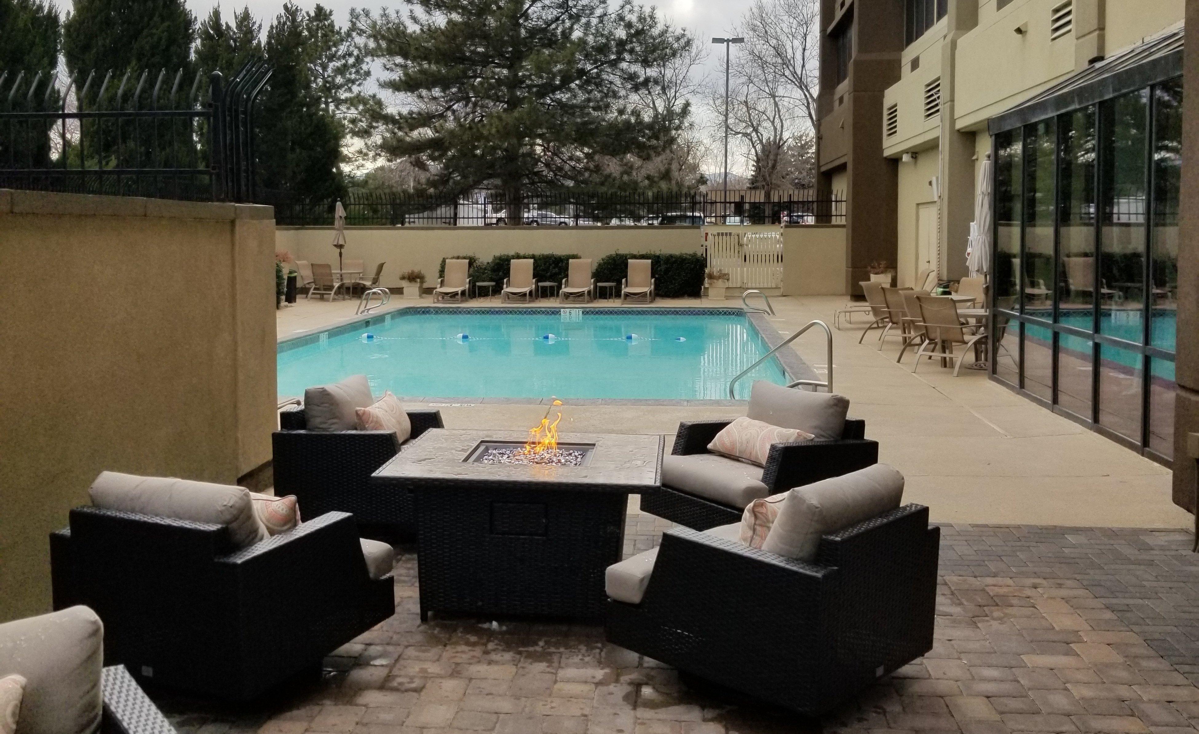 Holiday Inn Denver Lakewood By Ihg Exterior photo