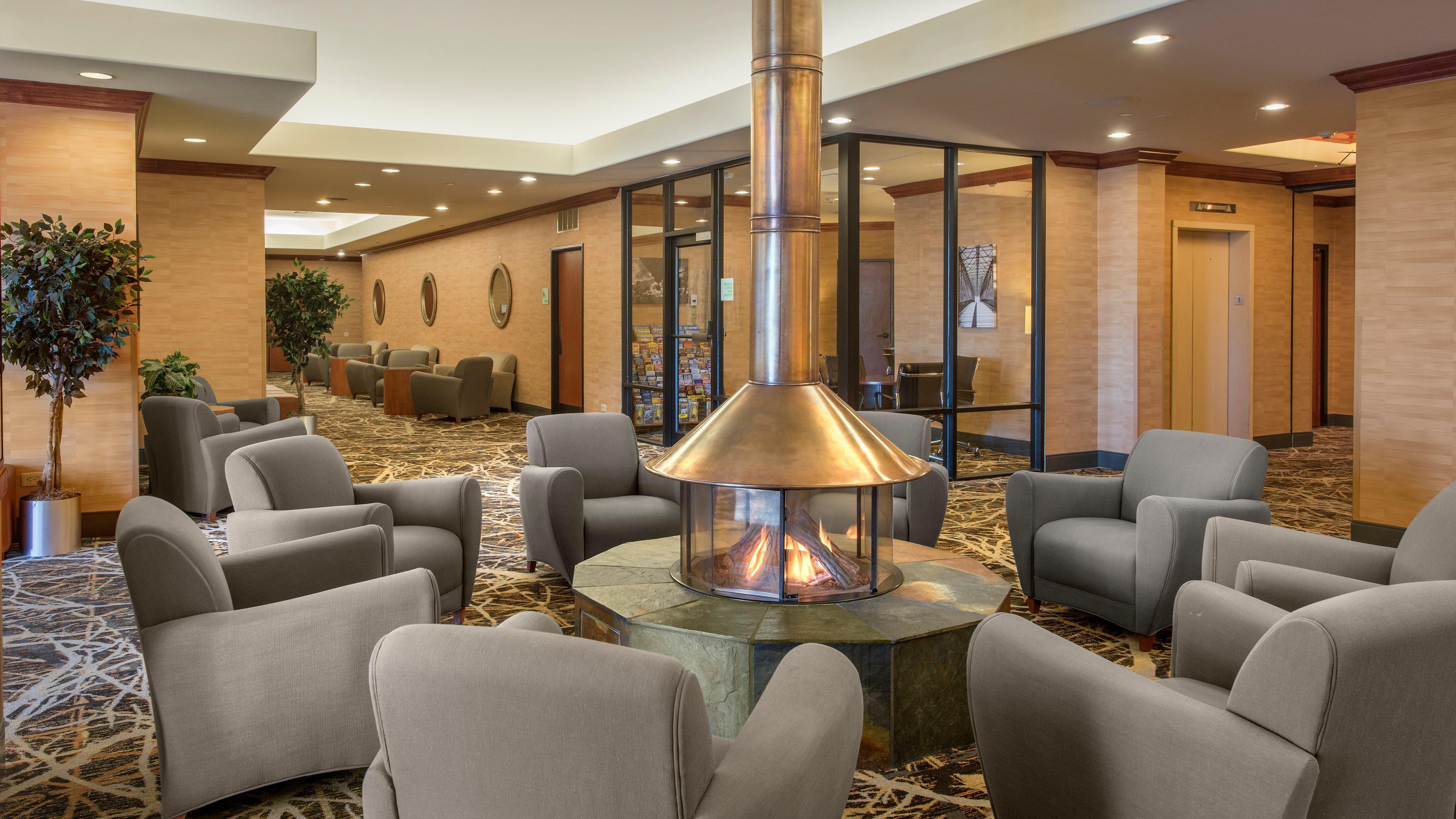 Holiday Inn Denver Lakewood By Ihg Exterior photo