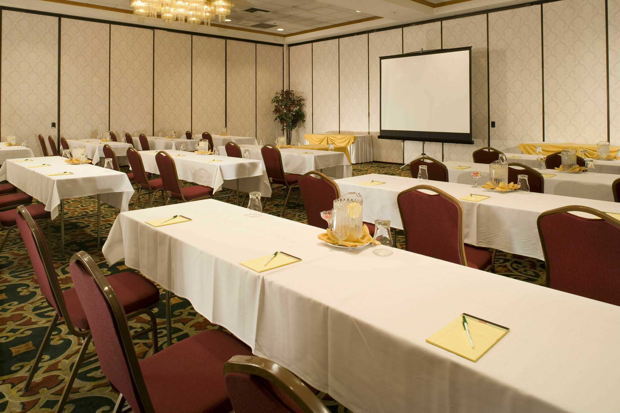 Holiday Inn Denver Lakewood By Ihg Exterior photo